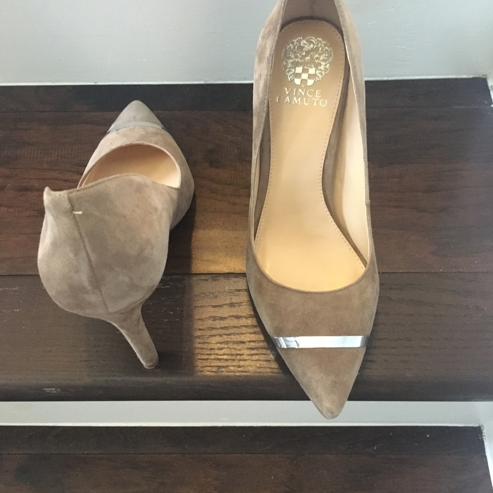 Vince Camuto tan suede pumps